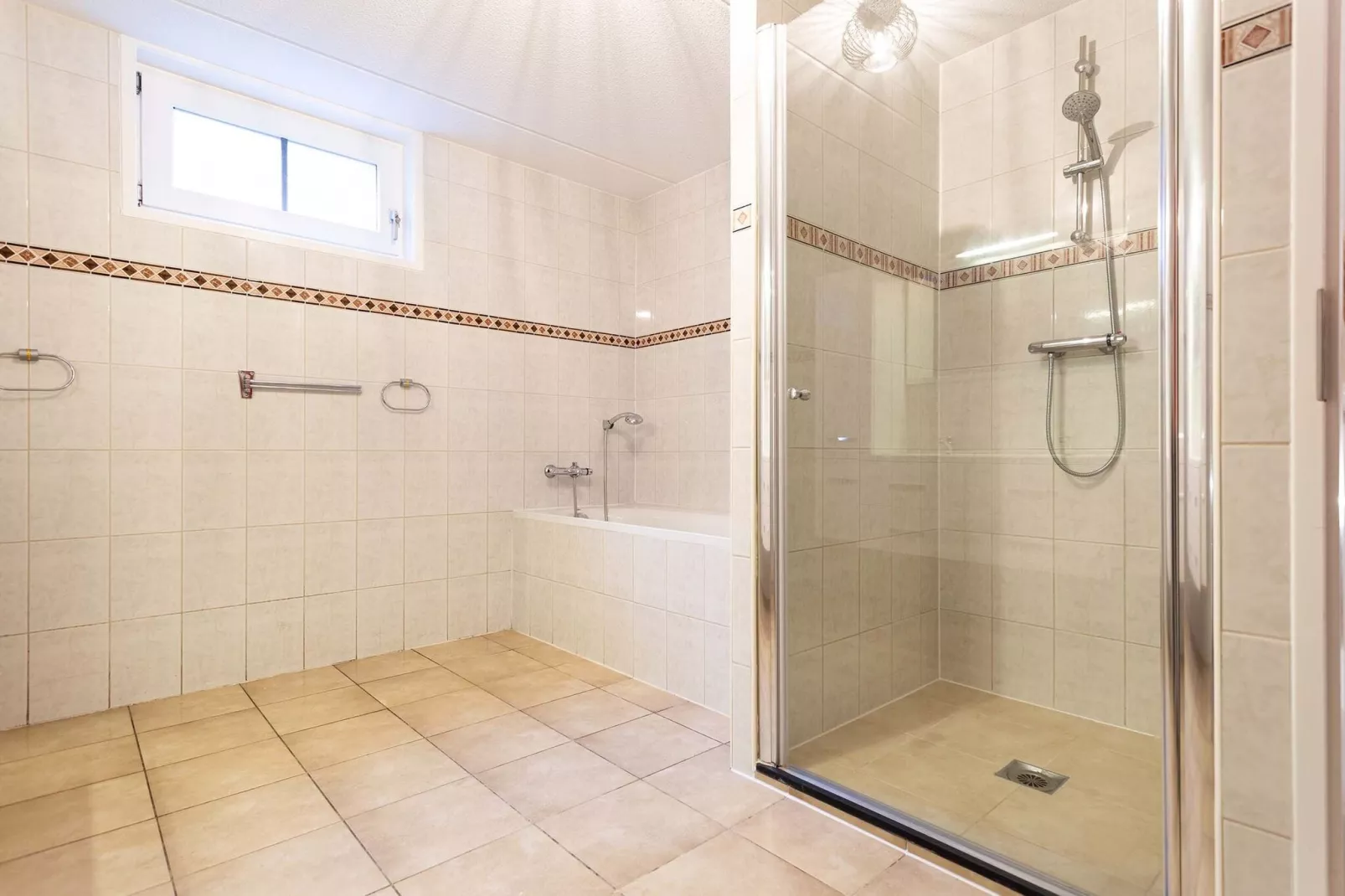 Landgoed De Scheleberg 5-Badezimmer