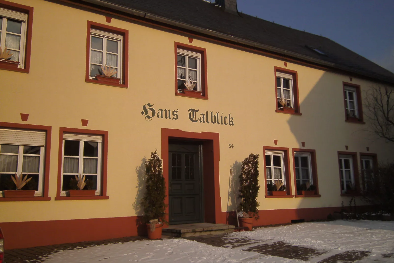 Dachstube-Exterior winter