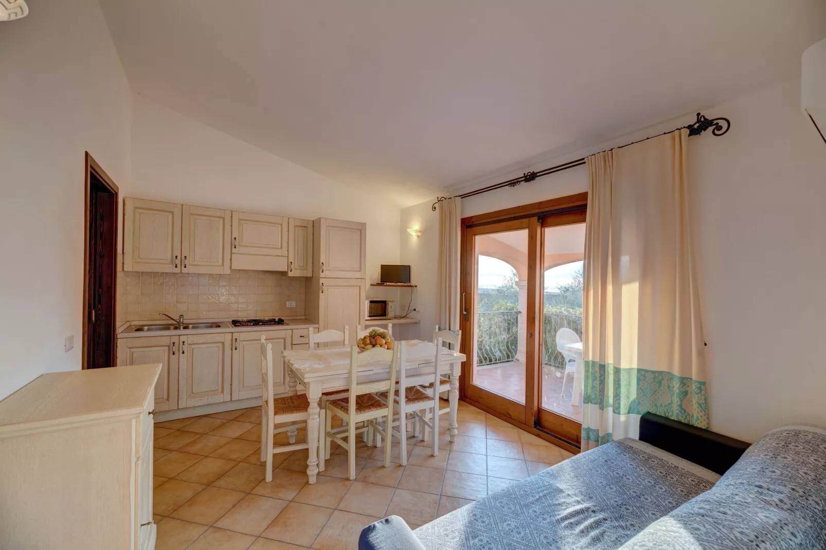 Residence Badus, Badesi-Trilo 6-Living room