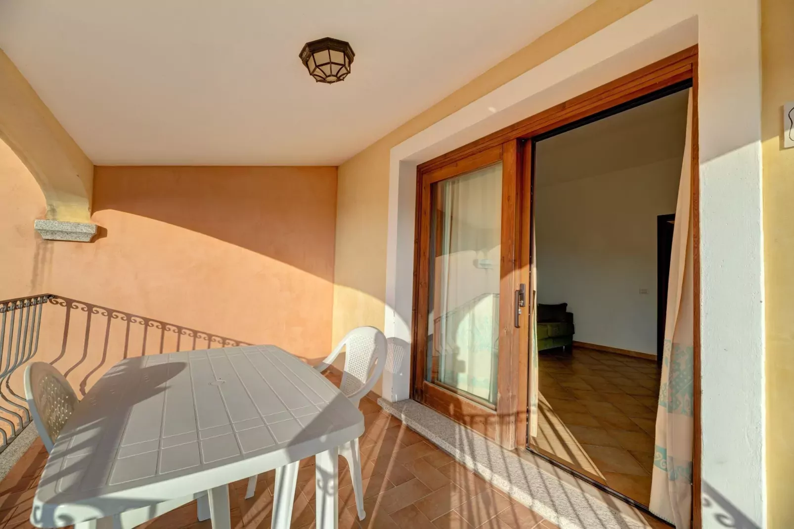 Residence Badus, Badesi-Mono 2-Terrace balcony
