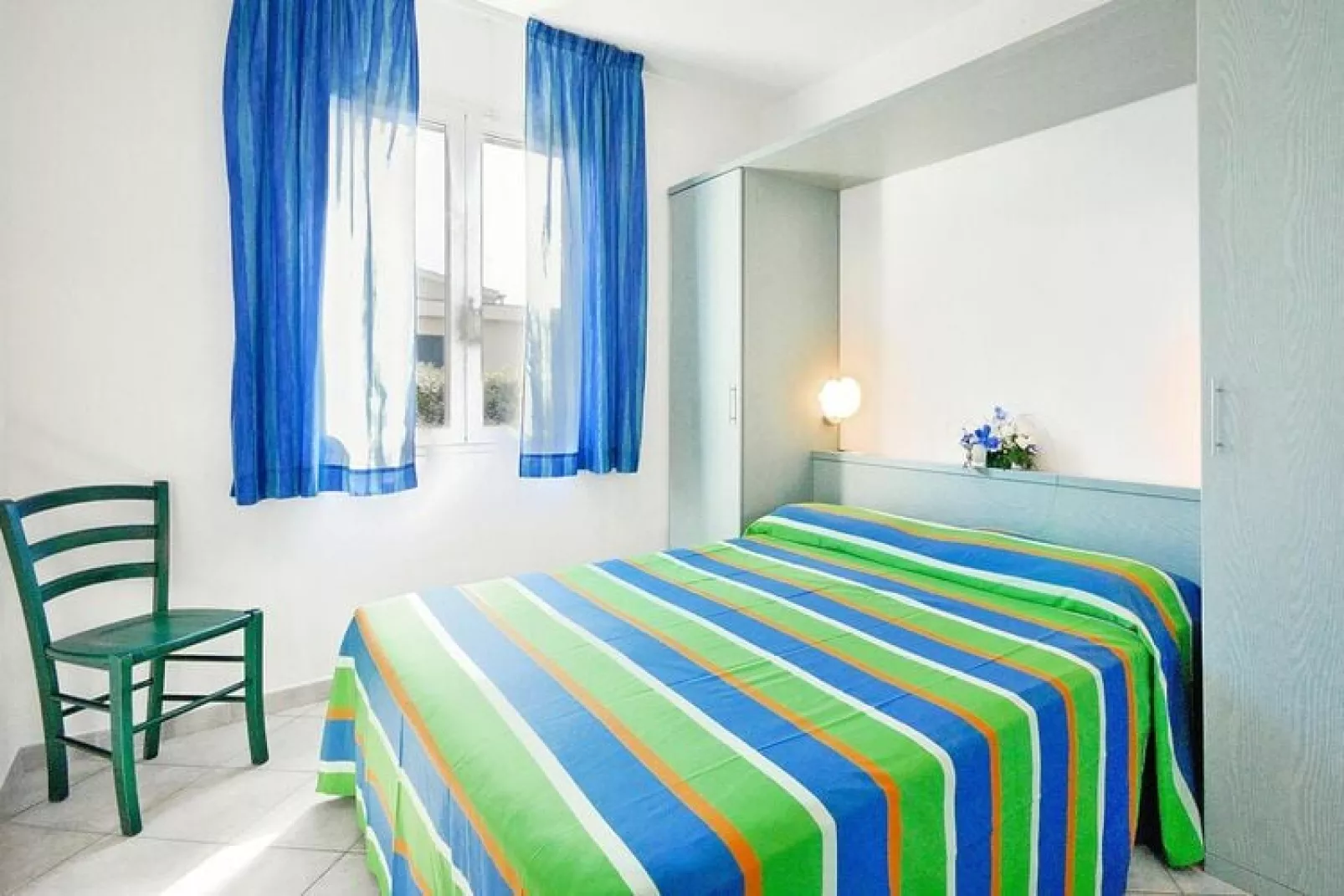 Ferienanlage La Cecinella Villaggio Turistico Cecina Mare Typ Bilo B Resid/piano terra o 1 piano terrazza/balco-Schlafzimmer