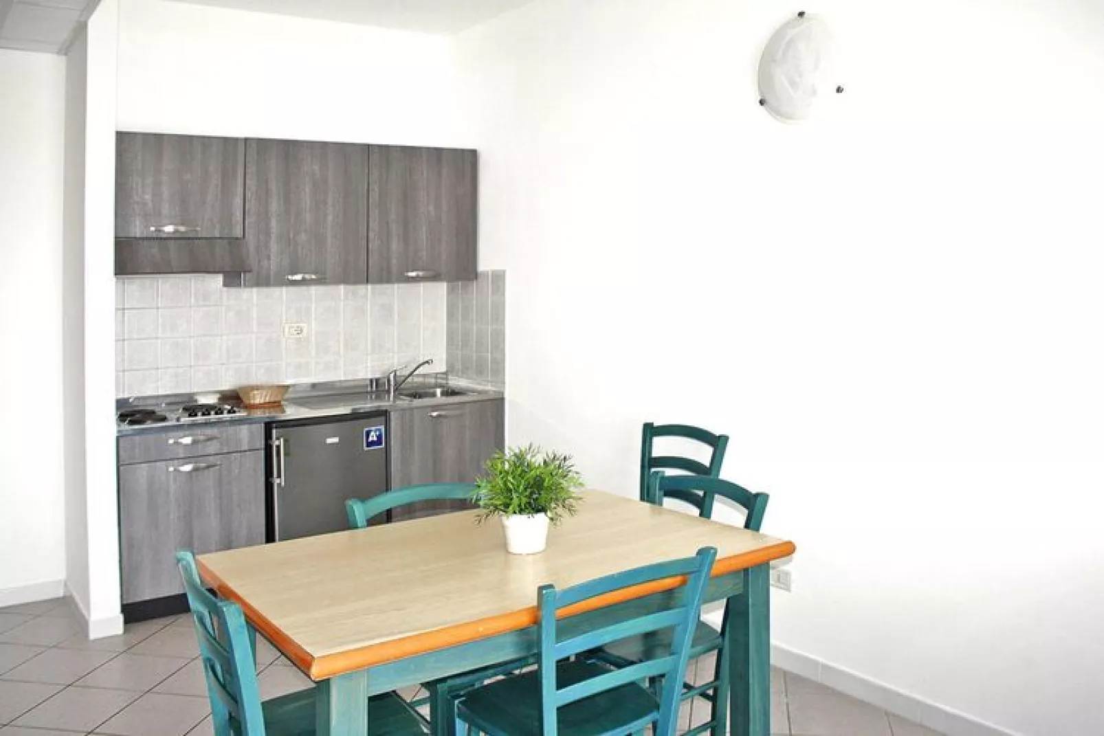 Ferienanlage La Cecinella Villaggio Turistico Cecina Mare Typ Bilo B Resid/piano terra o 1 piano terrazza/balco-Küche