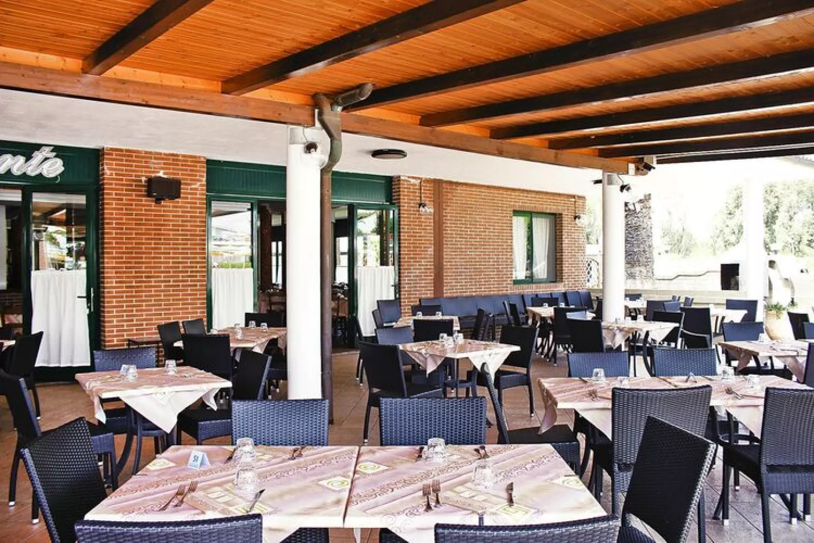 Ferienanlage La Cecinella Villaggio Turistico Cecina Mare Typ Mono A-Resid/piano terra o 1 piano-terrazza/balcone-Esszimmer