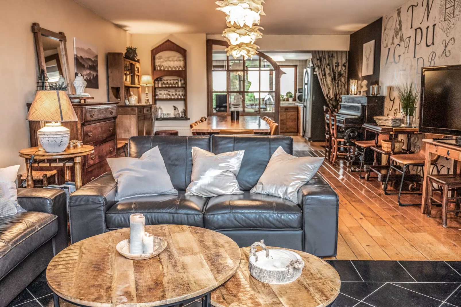 A l'aise-Living room