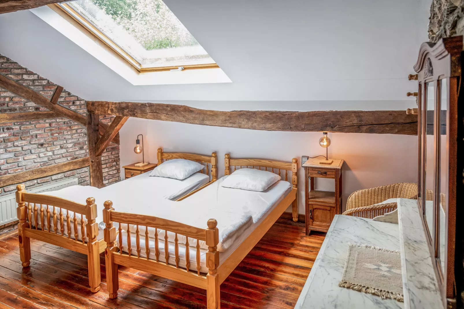 A l'aise-Bedroom
