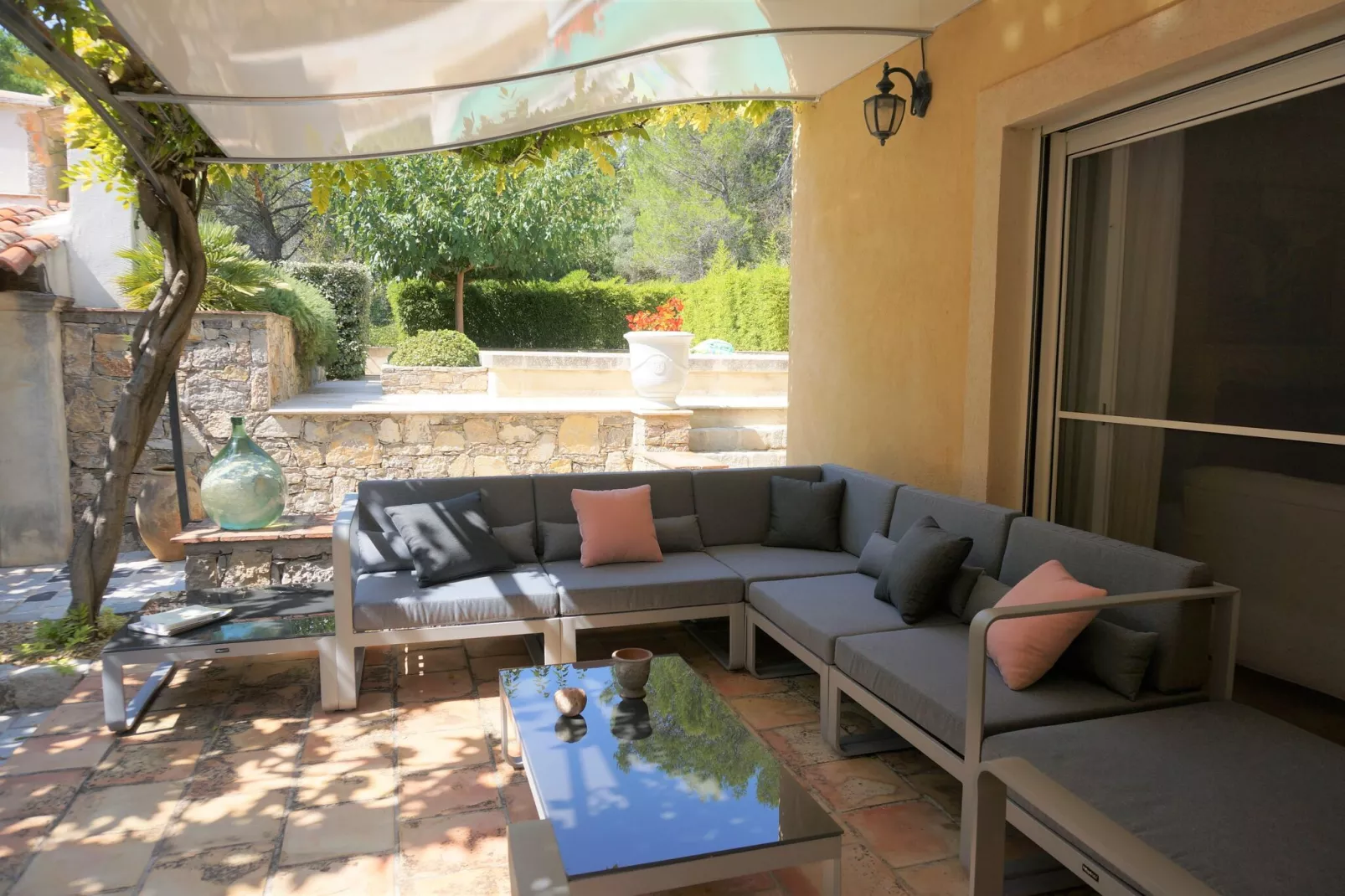 Villa Casaou-Gardens summer