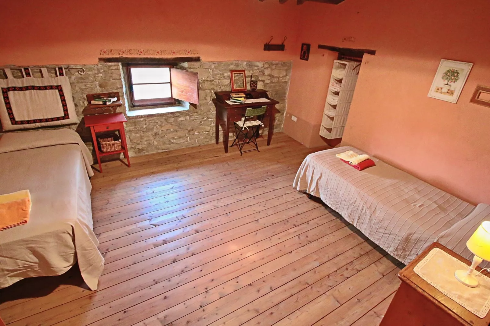 Casal Baruffa- Gorgaccia-Bedroom