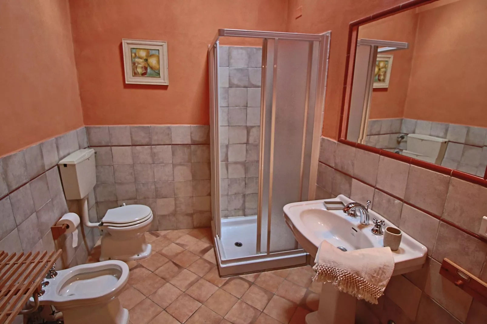 Casal Baruffa- Gorgaccia-Bathroom