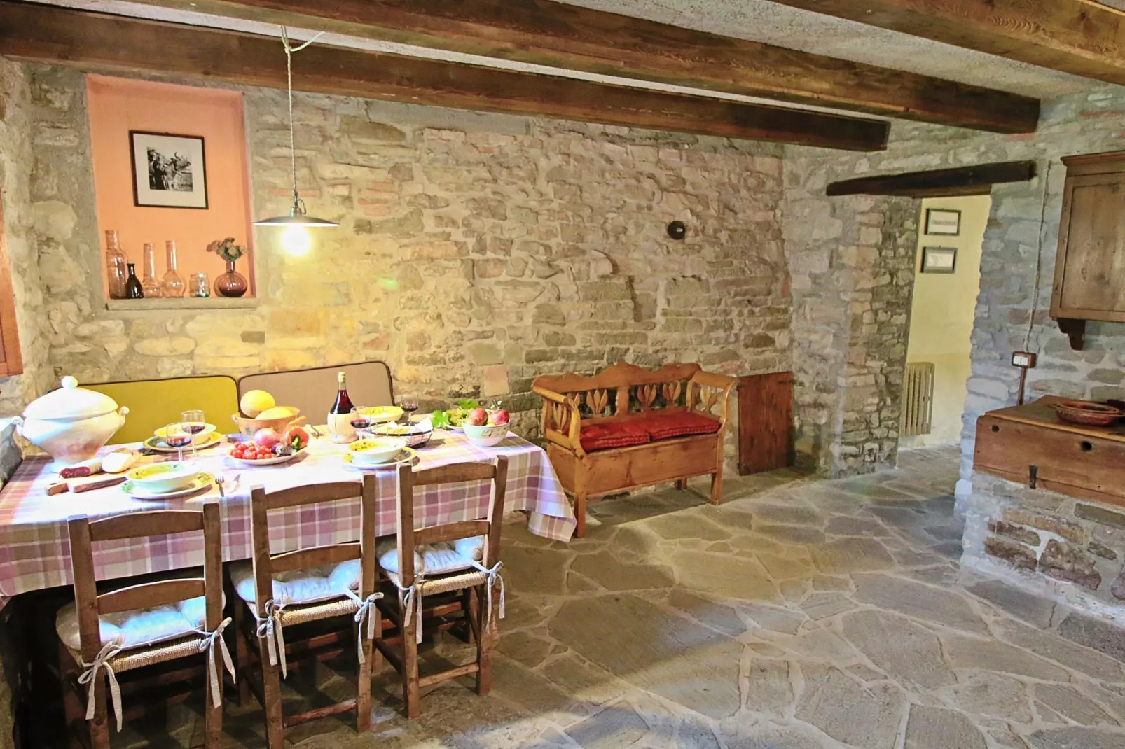 Nicchio di Rosa- Cerro Vecchio-Dining room