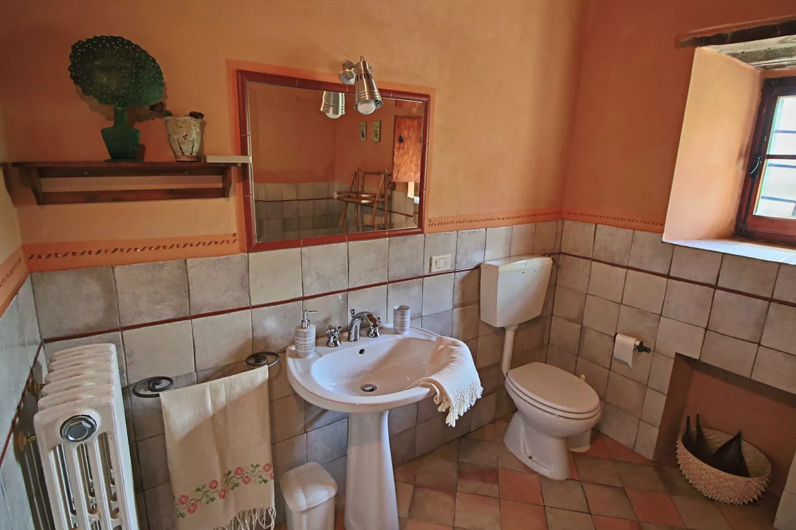 Nicchio di Rosa- Cerro Vecchio-Bathroom