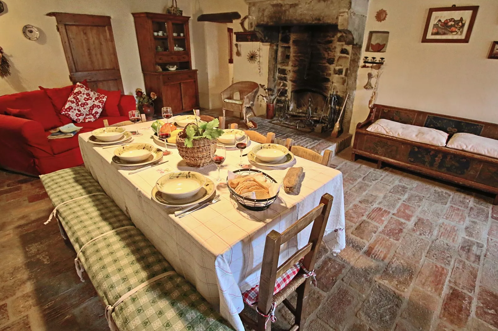 Casal Corniolo- Montalto-Dining room