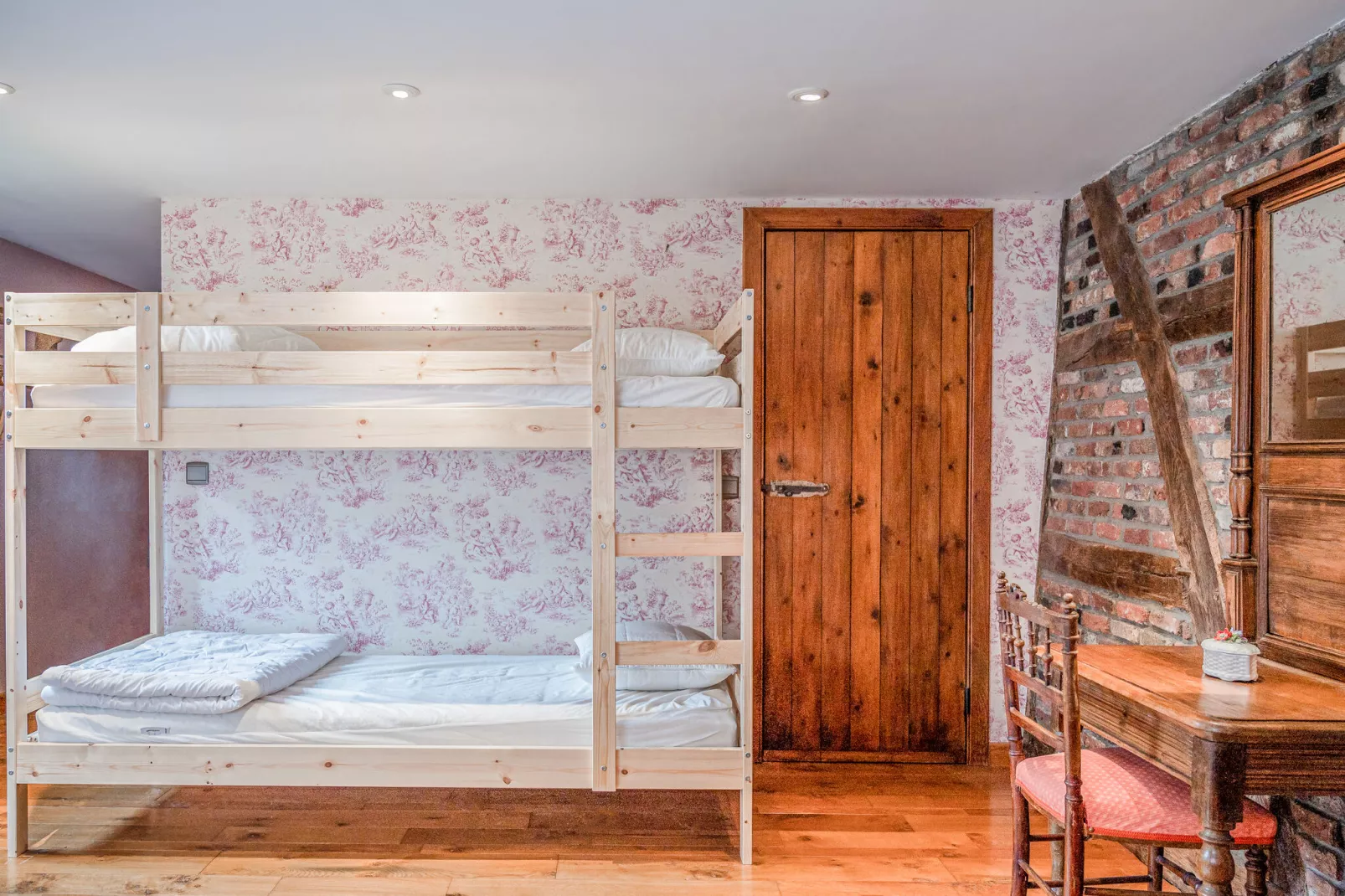 A l'aise-Bedroom