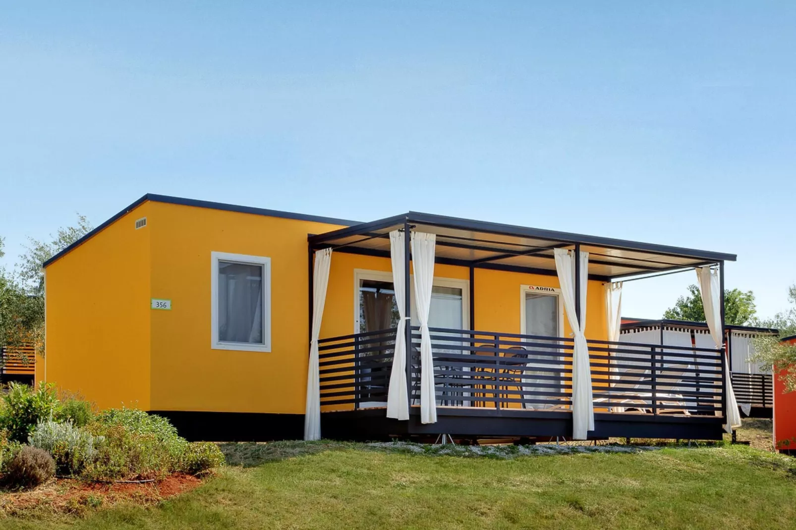 Aminess Maravea Camping Resort - Novigrad - HH Maravea Premium Village-Außenbereich Sommer