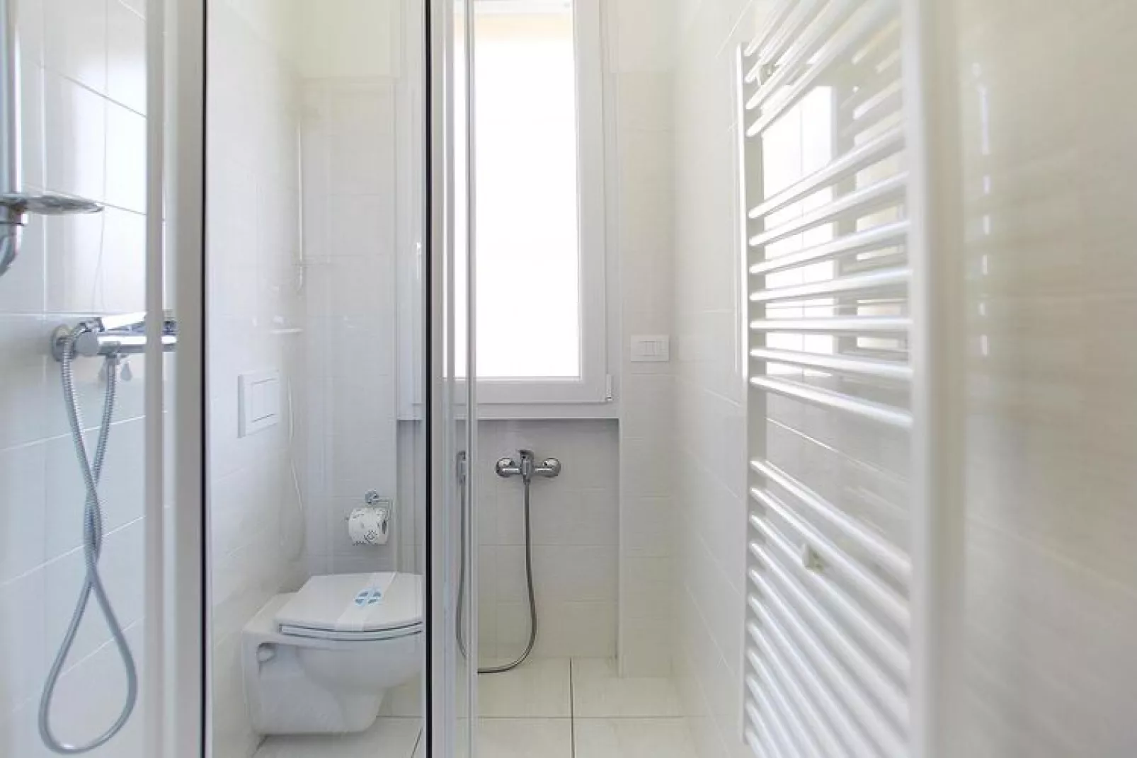 Residence Miriam Pietra Ligure-A2 Superior Plus renoviert in 2014-Bathroom