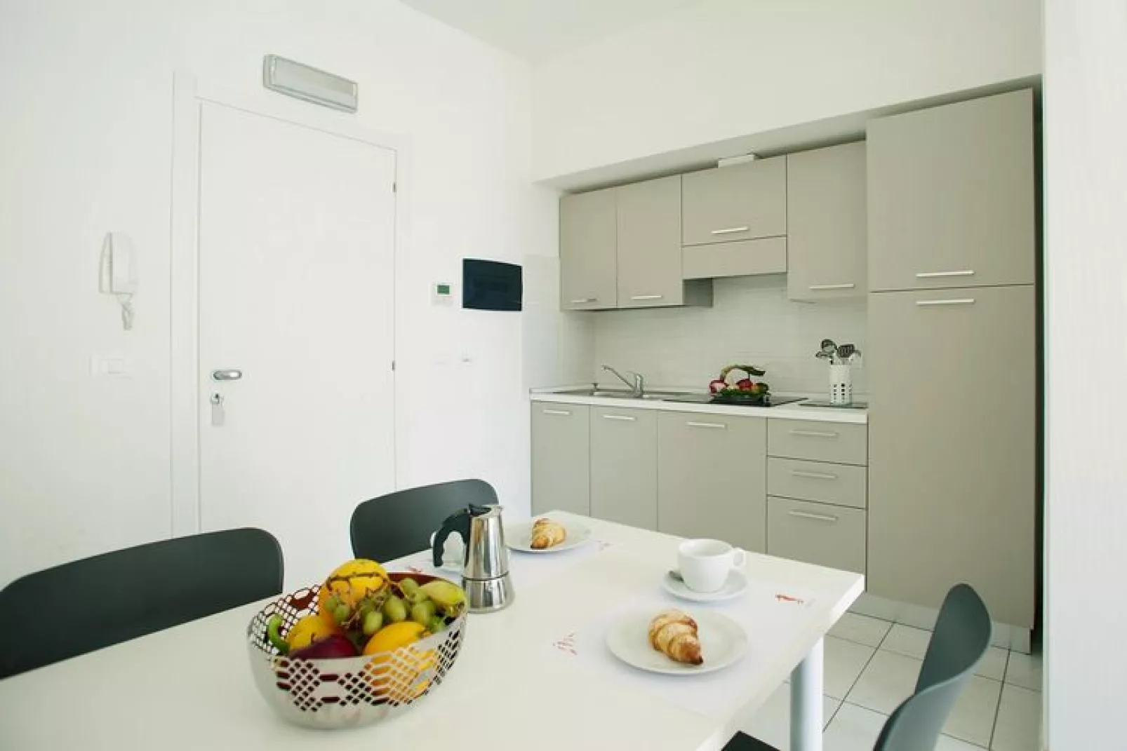 Residence Miriam Pietra Ligure-A2 Superior Plus renoviert in 2014-Kitchen