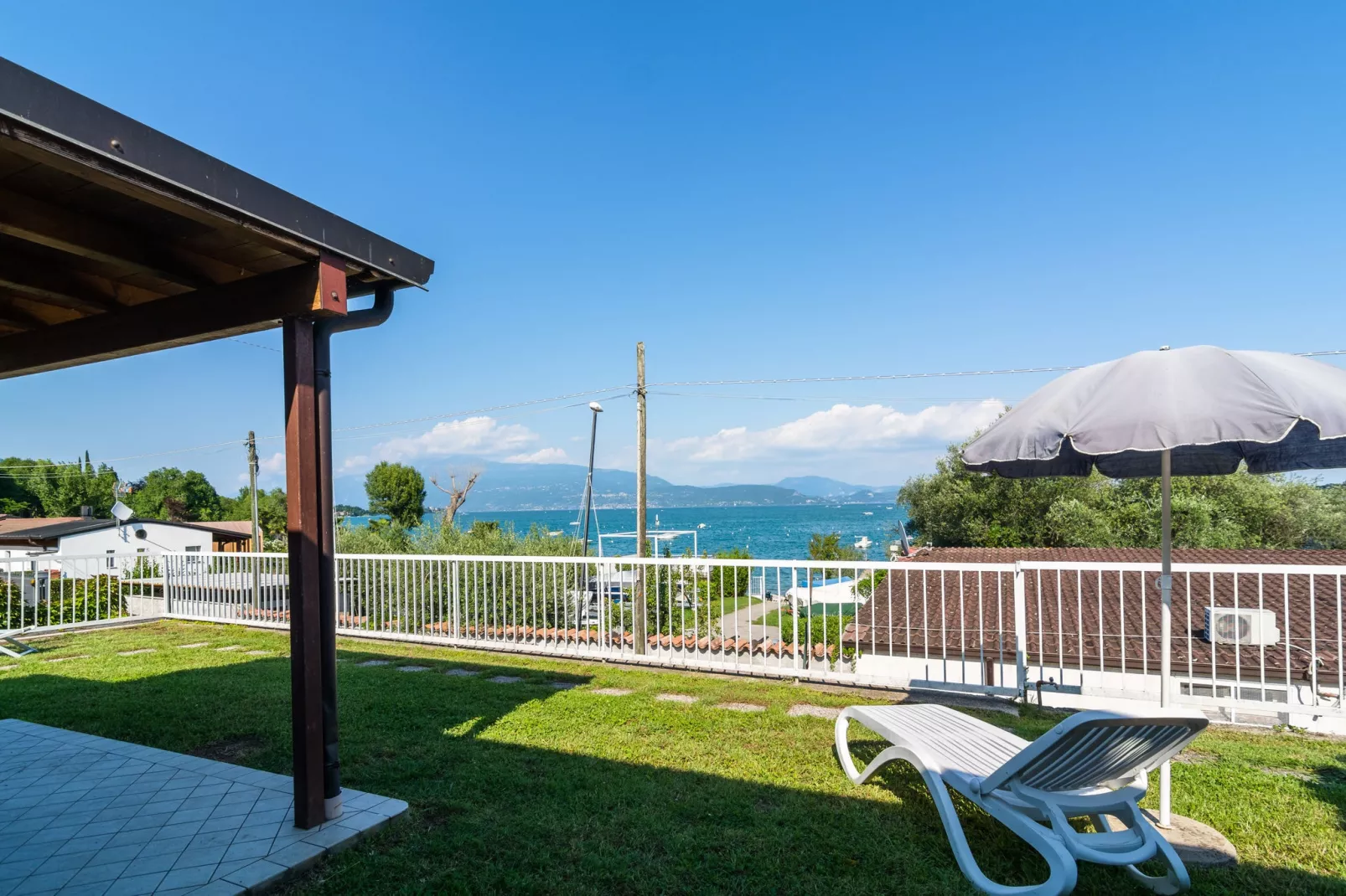 Salici-Gardens summer