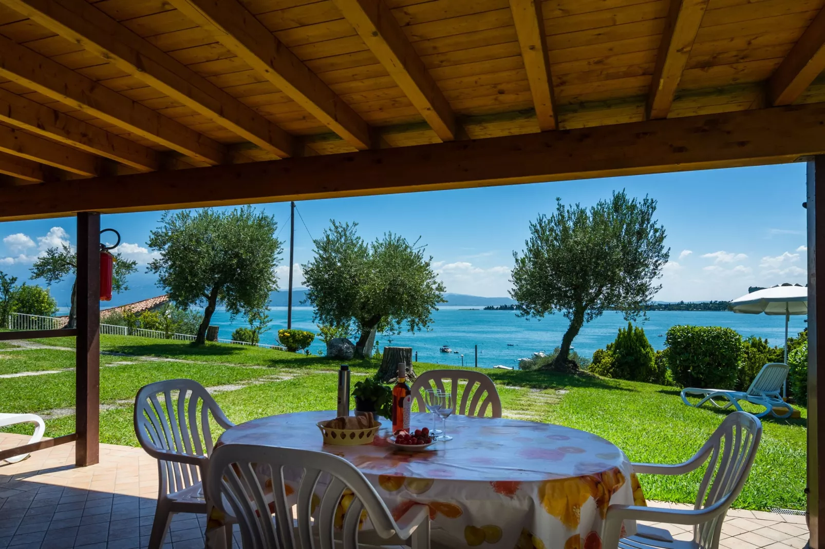 Linda-Terrace balcony
