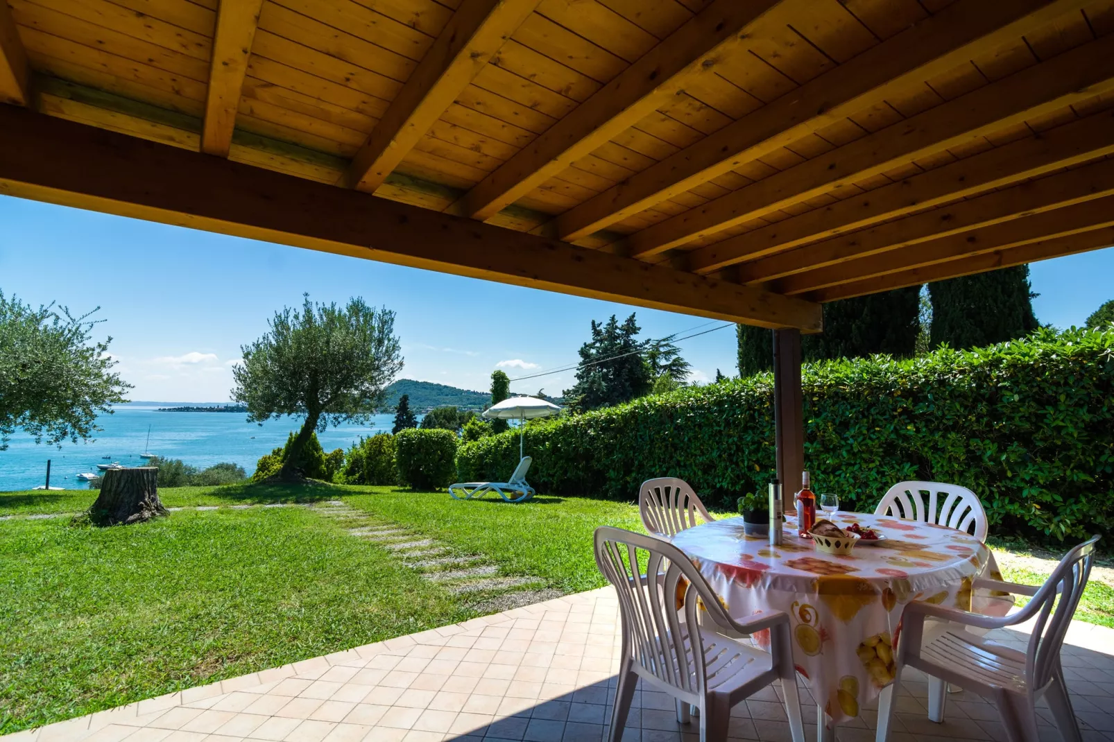Linda-Terrace balcony