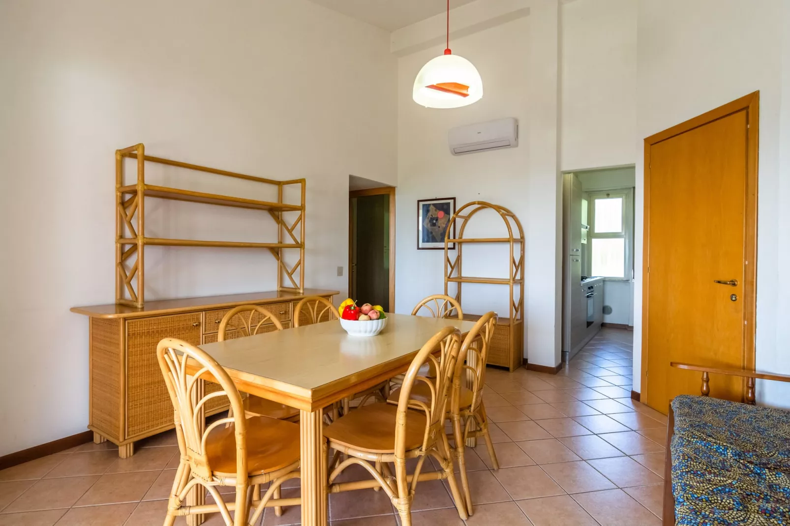 Villauno-Esszimmer