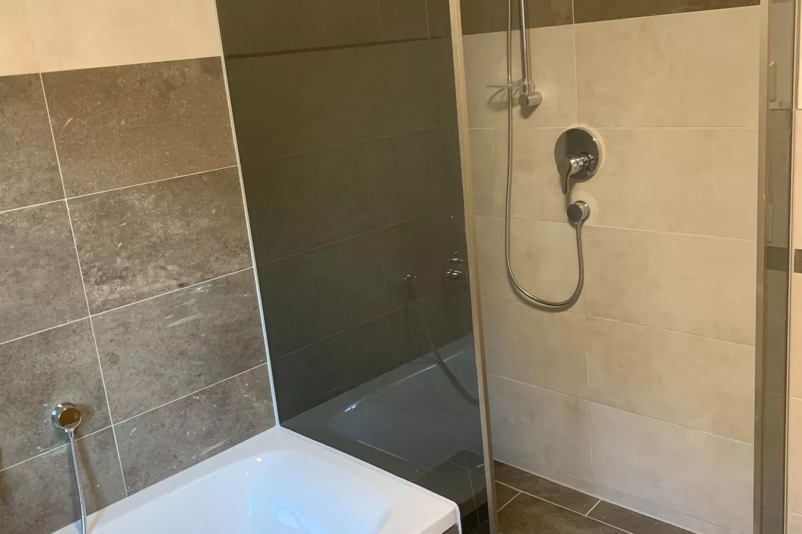 Bergappartements Schernthaner Tobadill-Bathroom