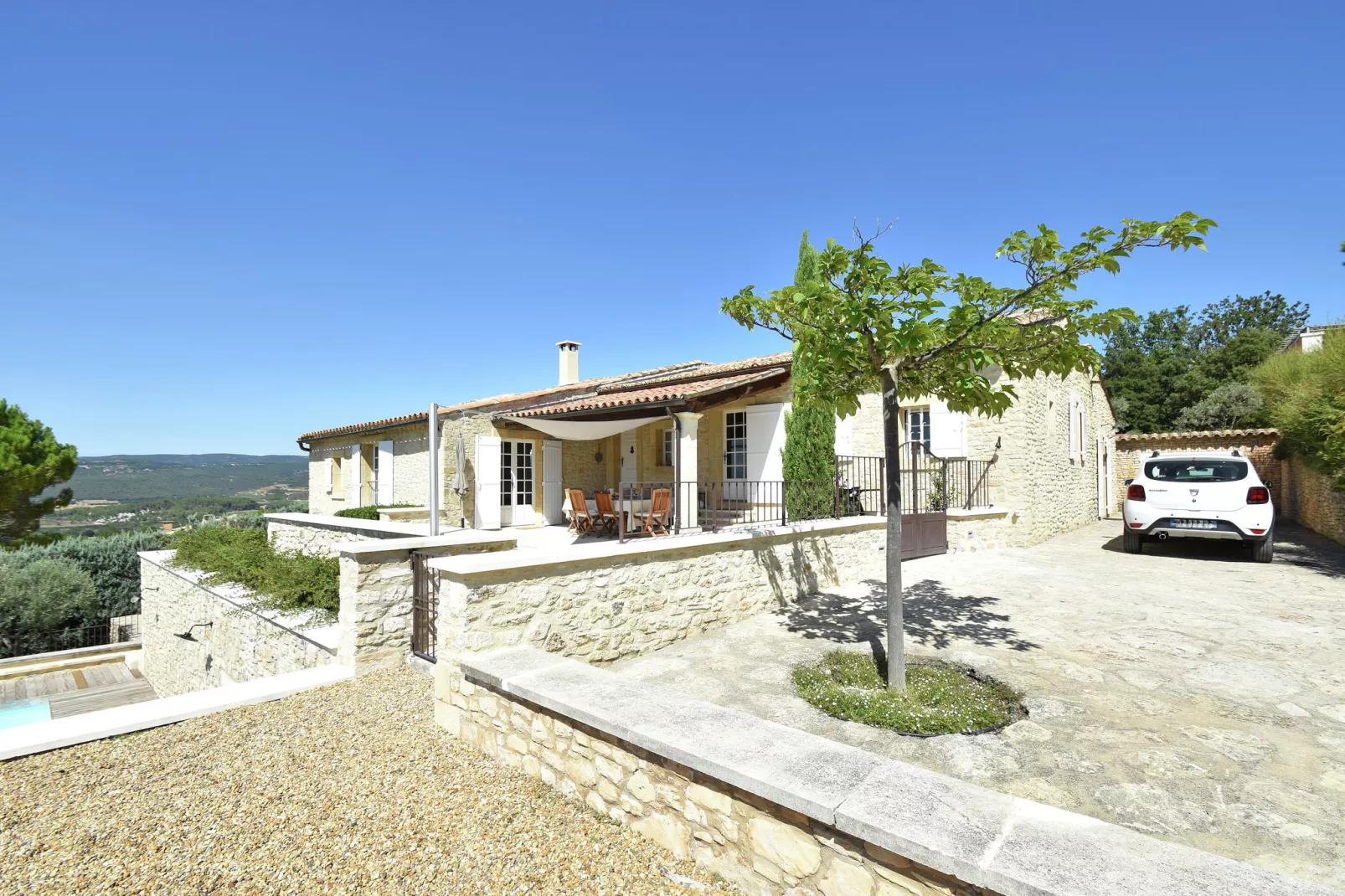 Villa 4 chambres-Außenbereich Sommer