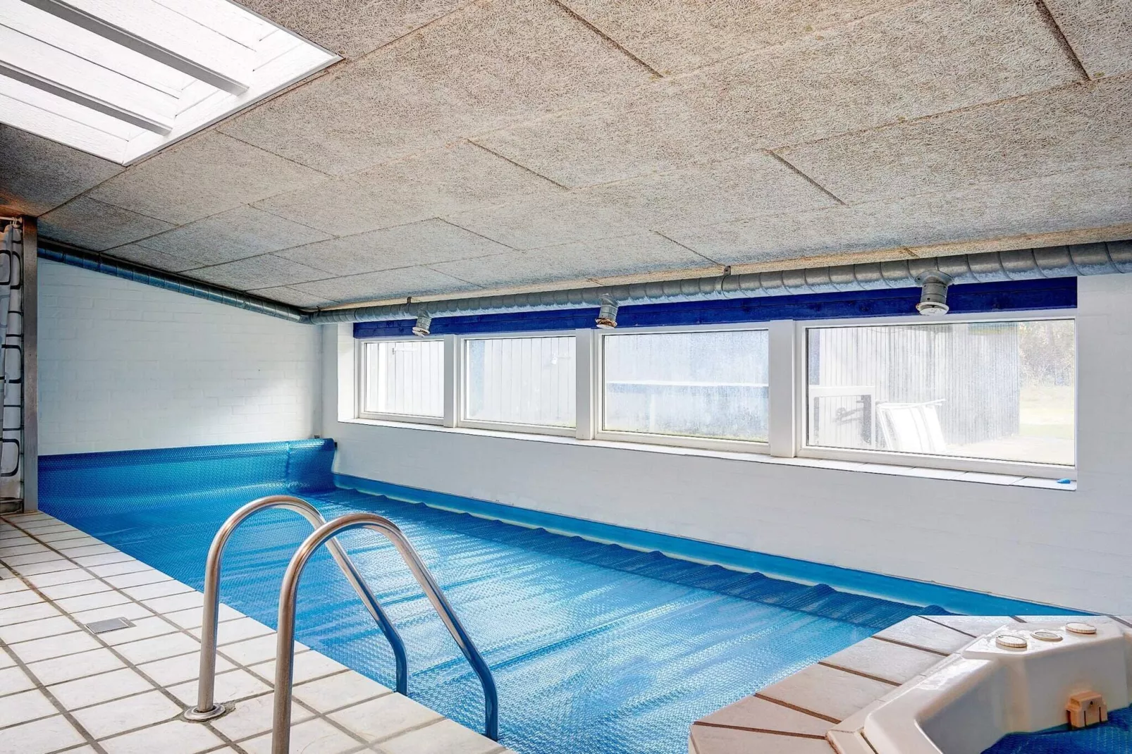 12 person holiday home in Nexø-Pool