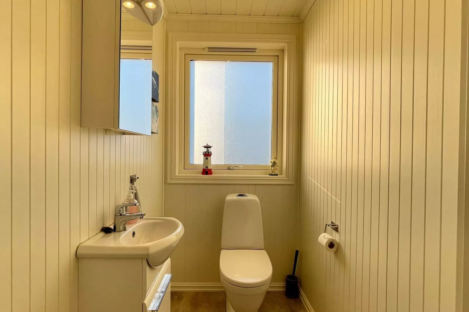 6 person holiday home in Huglo-By Traum-Indoor
