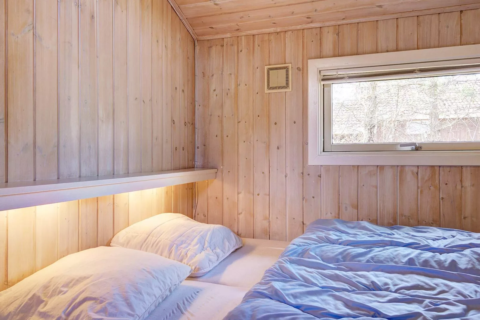 12 person holiday home in Nexø-Indoor