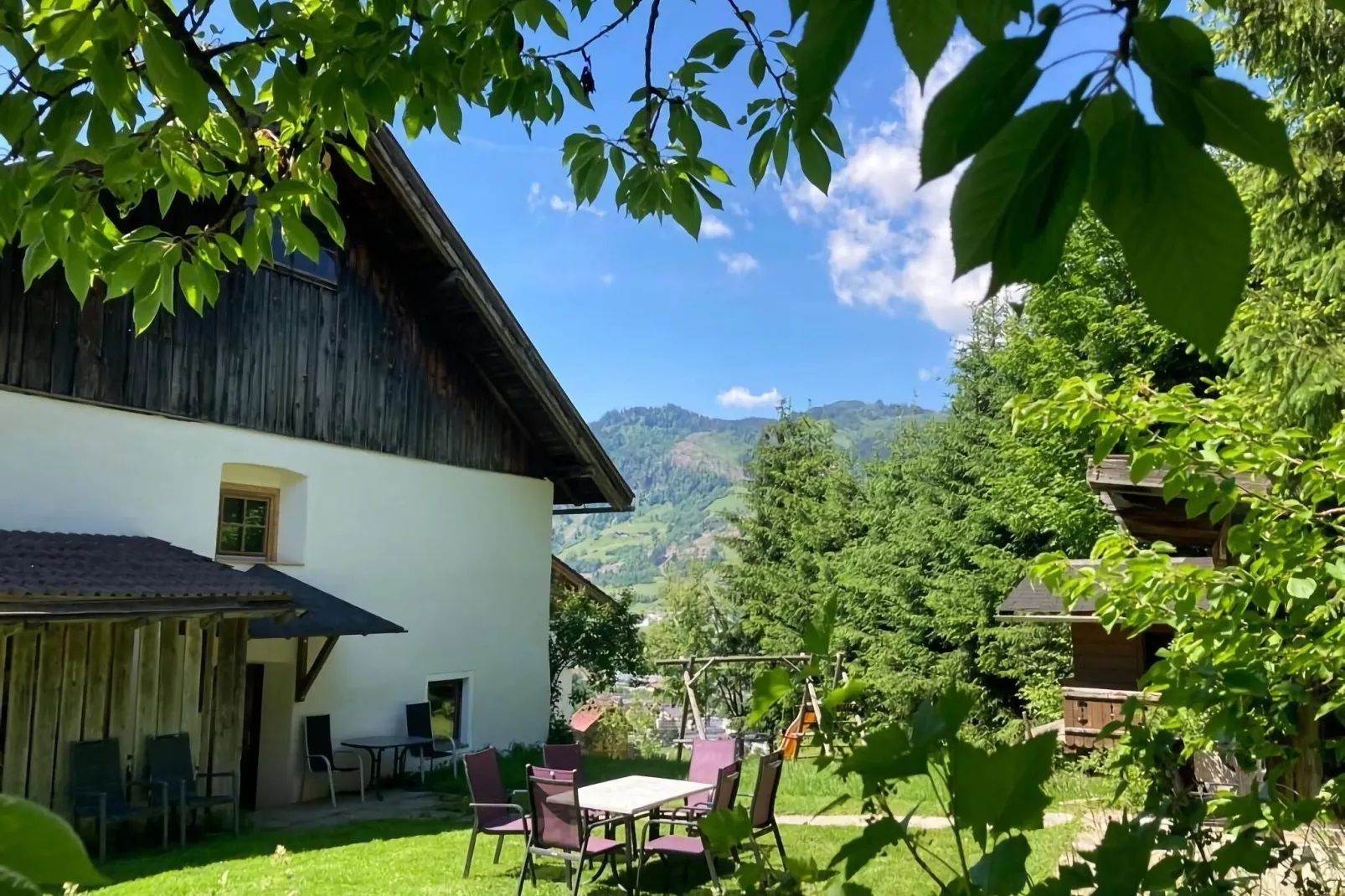 Haus Stefflmoos-Gardens summer