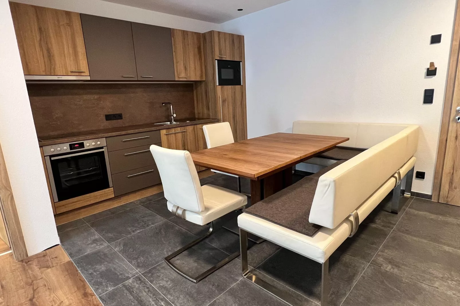 VM Apartment - Verena-Dining room