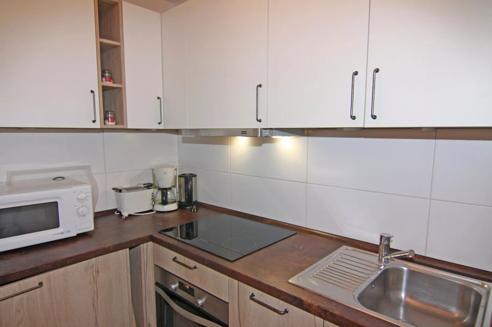 Kiebitzweg 12a EG Sonnenuhr-Kitchen