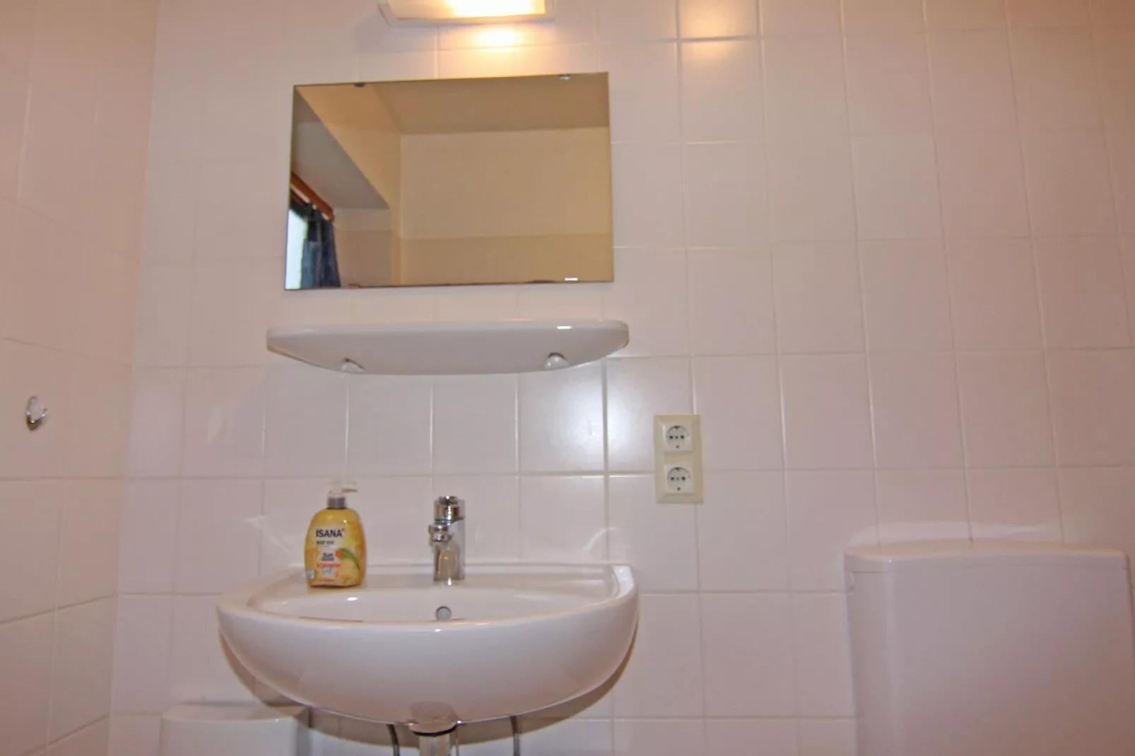 Kiebitzweg 12a EG Sonnenuhr-Bathroom