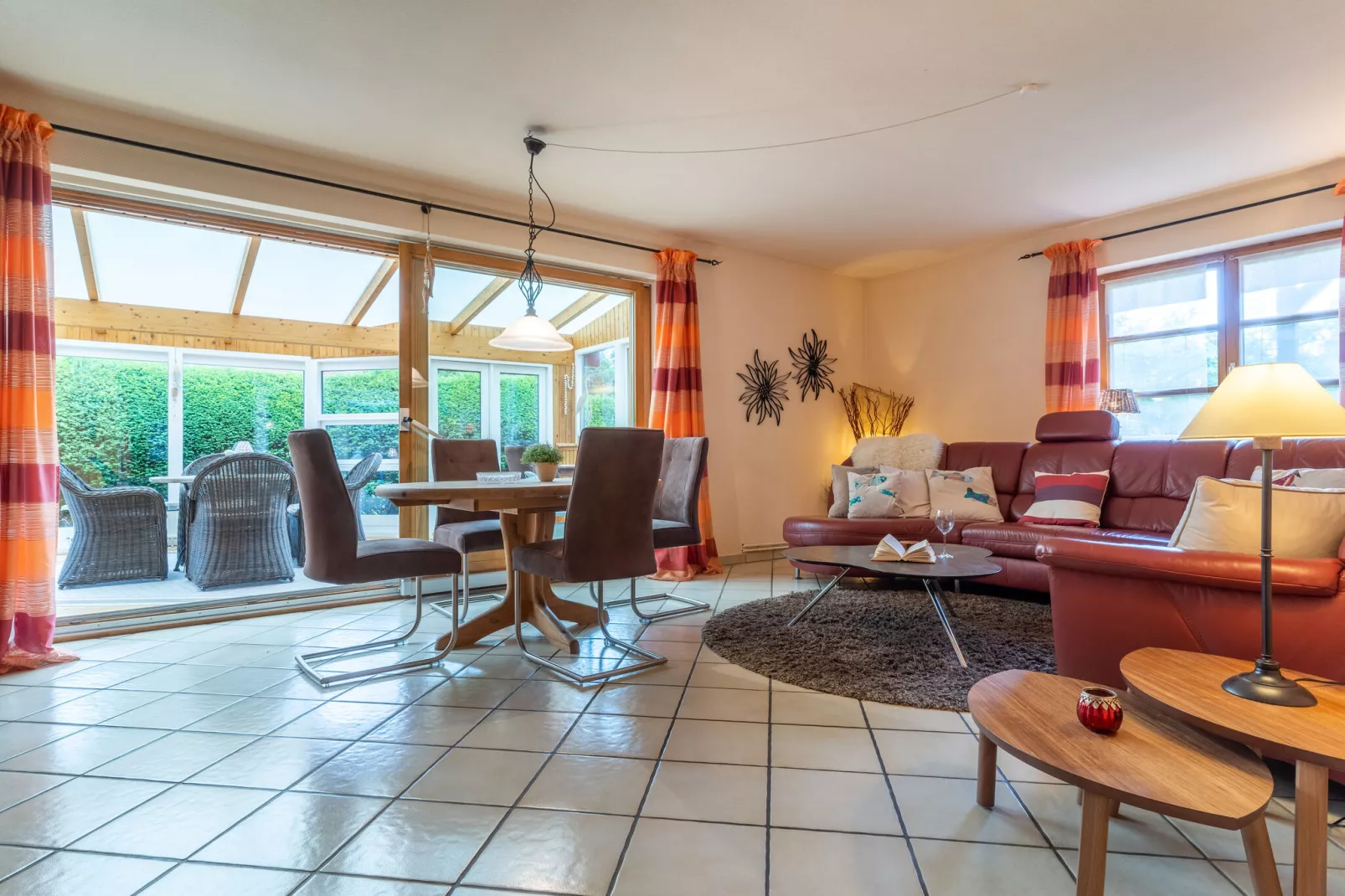 Eiderseeschwalbe IV-Dining room