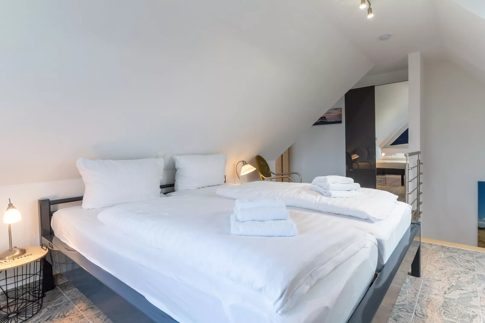 Haus Eriel OG rechts-Bedroom