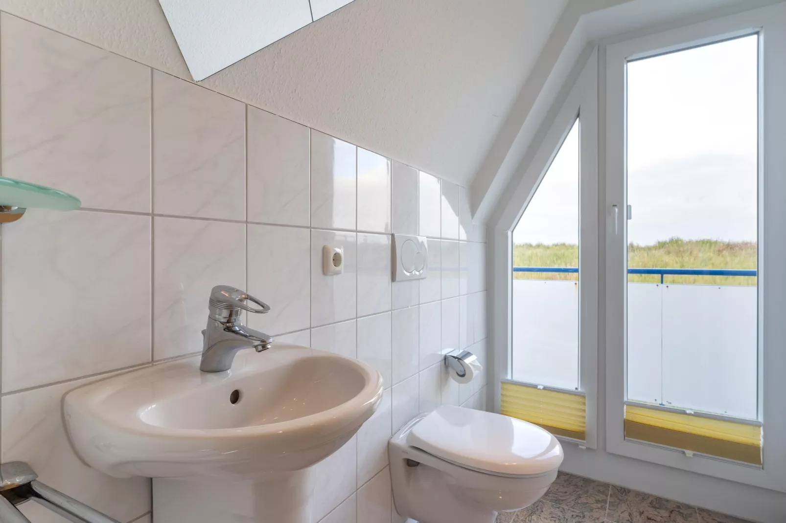 Haus Eriel OG rechts-Bathroom