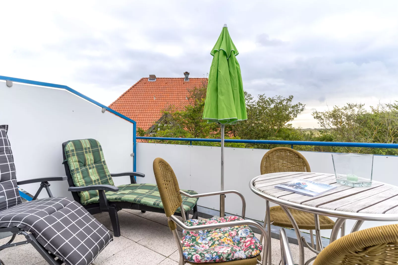 Haus Eriel OG rechts-Terrace balcony