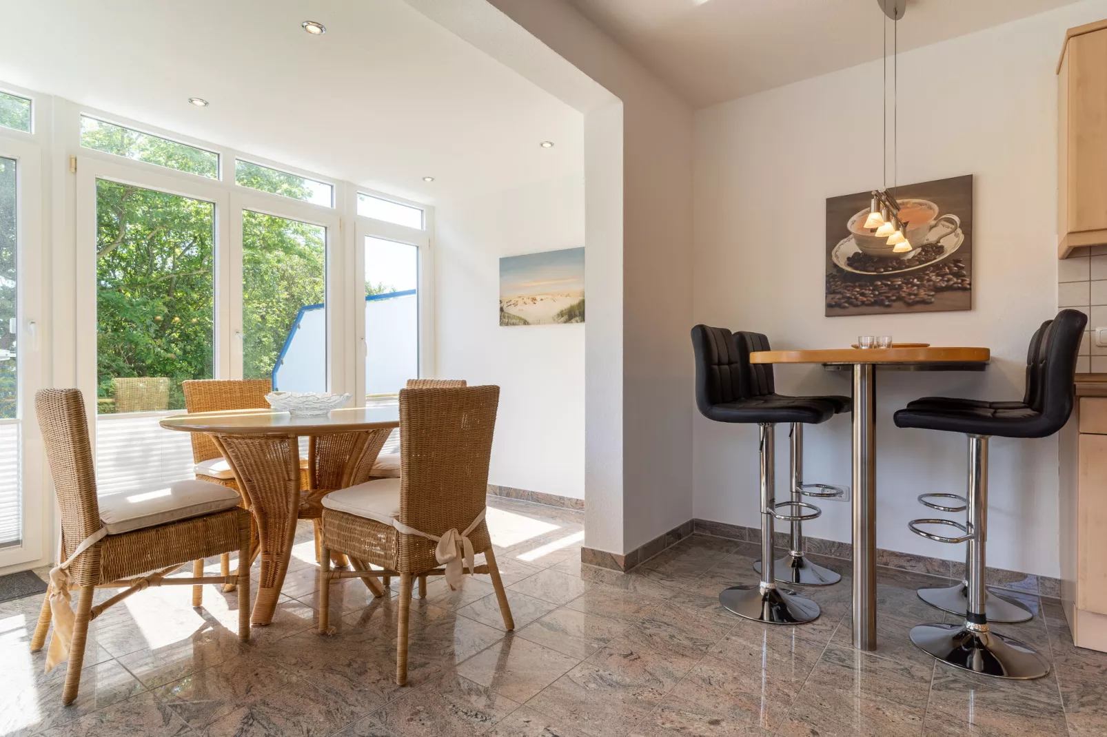 Haus Eriel EG links-Dining room