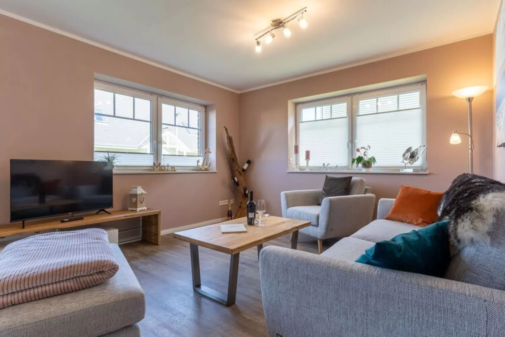Nis Puk-Living room