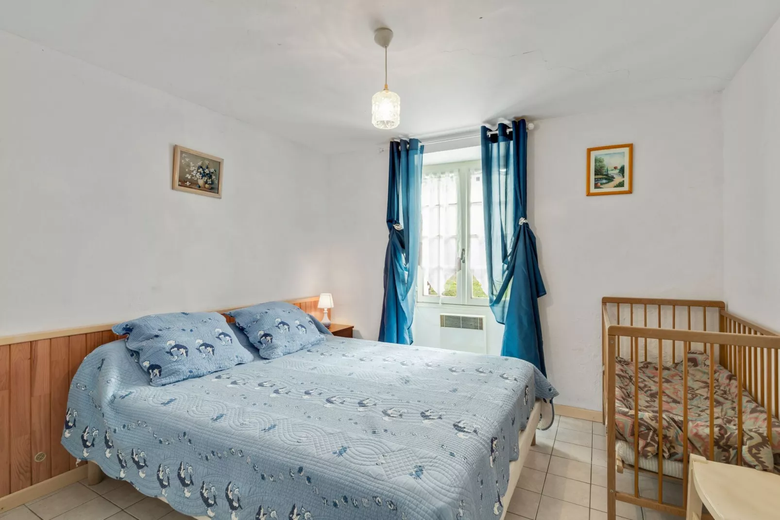 Cendrieux-Bedroom