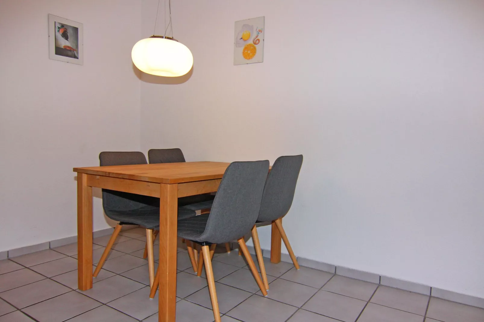In 6a EG 70 qm-Dining room