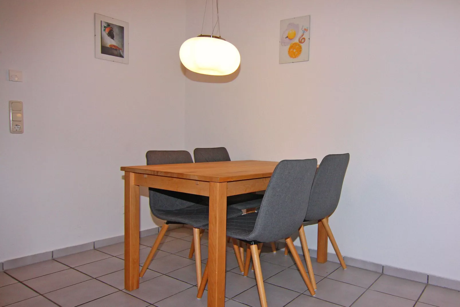 In 6a EG 70 qm-Dining room