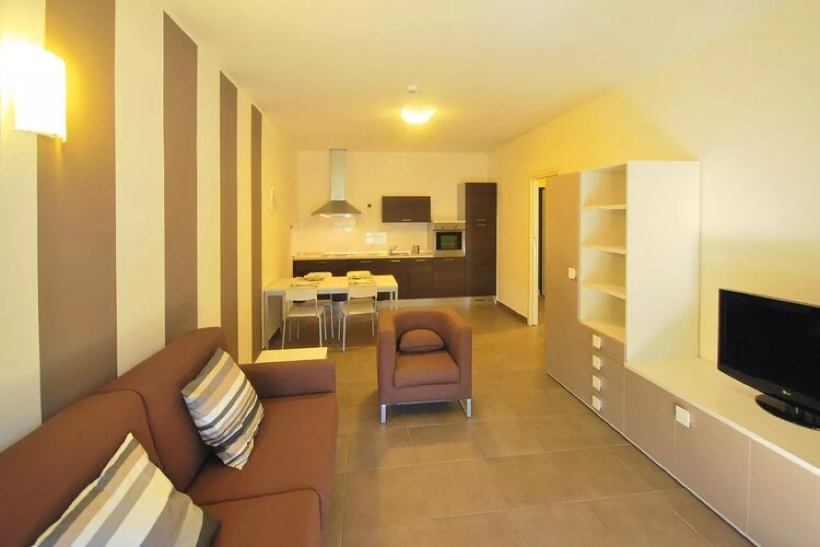 	Residence Riviera Palace Two-room Apartment-Living room