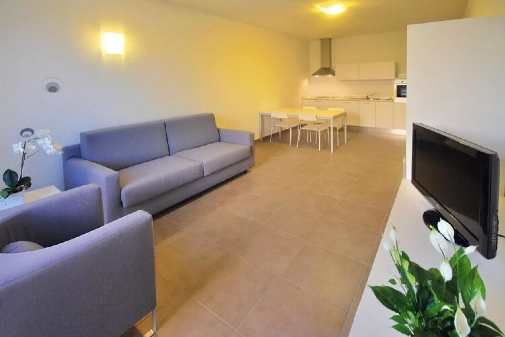	Residence Riviera Palace Two-room Apartment-Living room