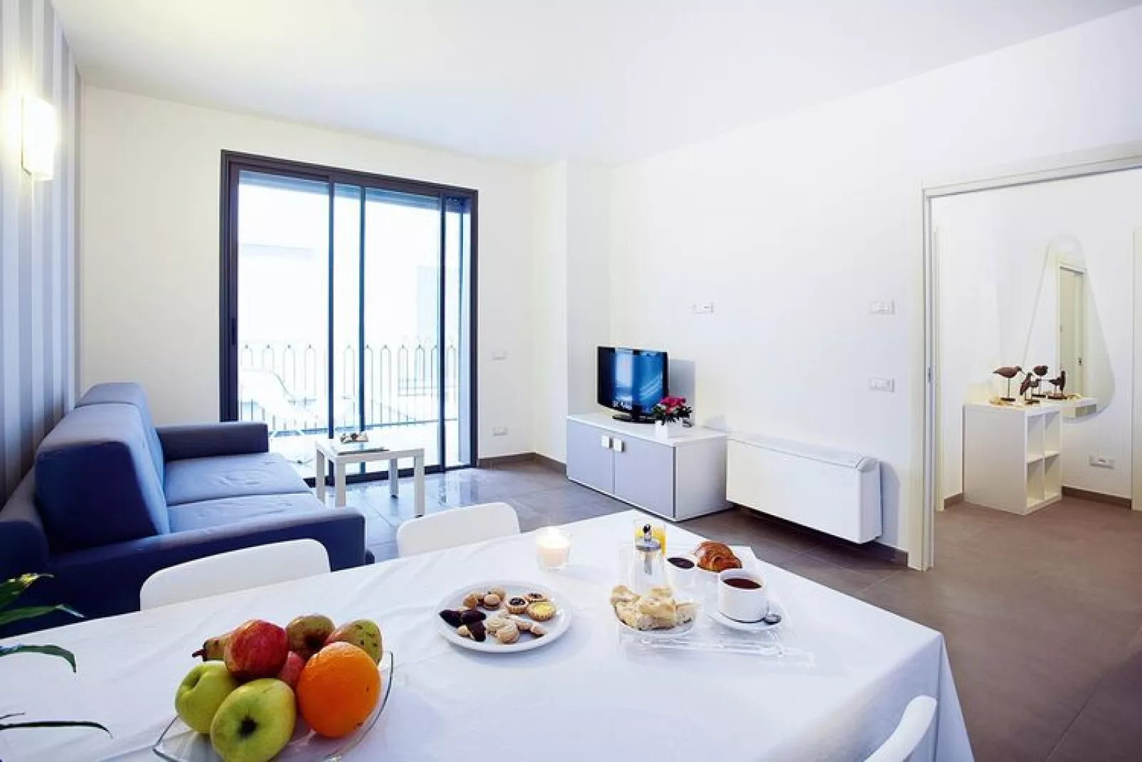 	Residence Riviera Palace Two-room Apartment-Dining room