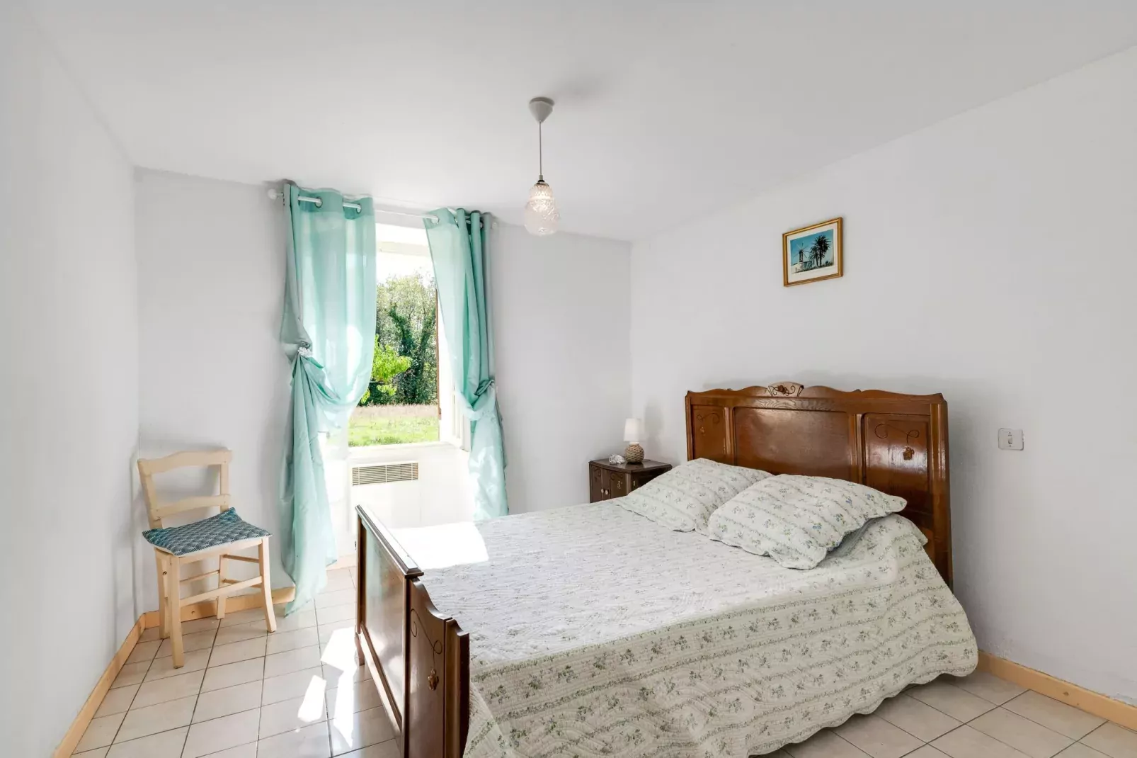 Cendrieux-Bedroom