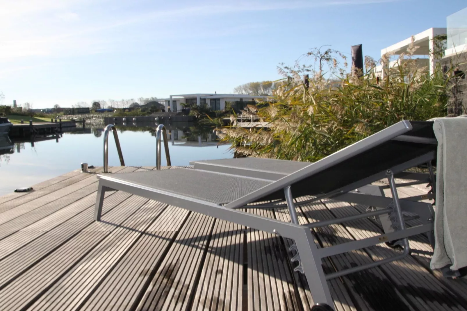 Sara's Boathouse 372-Terrace balcony