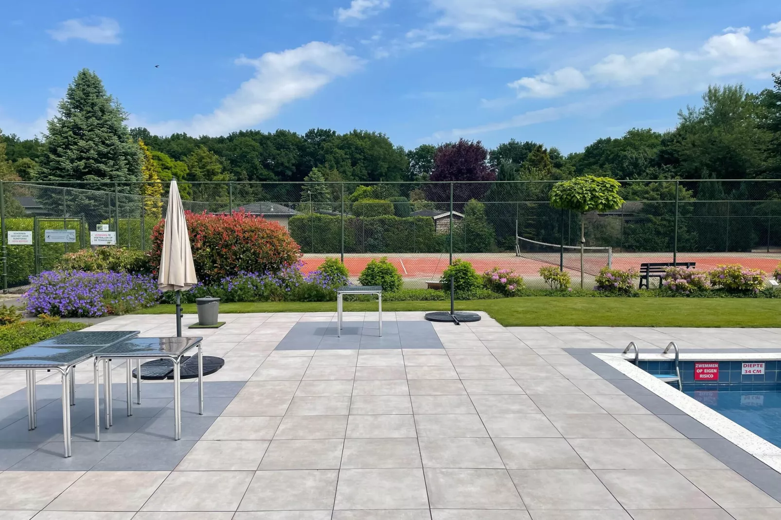De Witte Duif 2-Pool