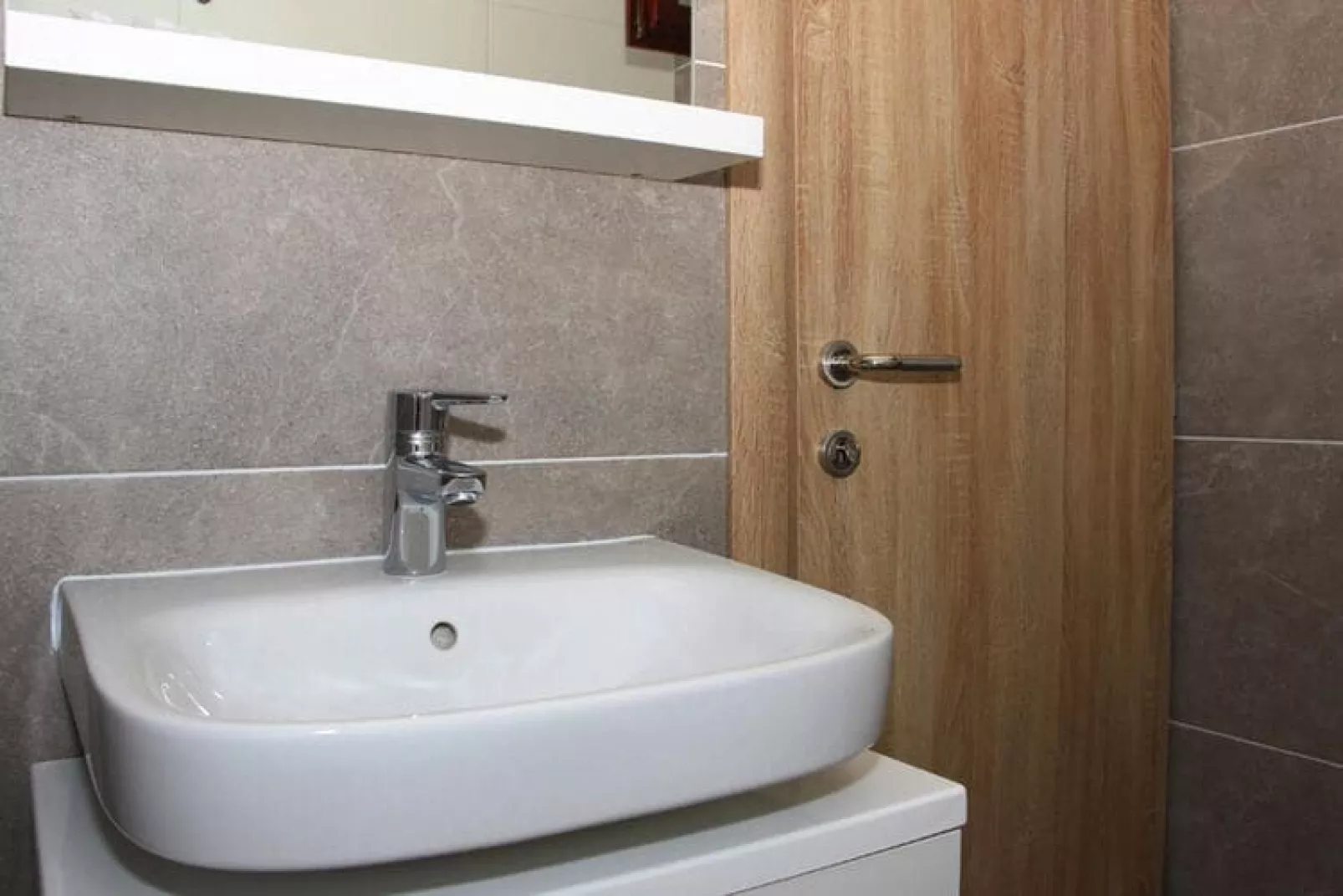 Holiday resort Jezera Village, Jezera-2-Raum-App., B2+2 New, ca. 36 qm, für 4 Pers.-Bathroom