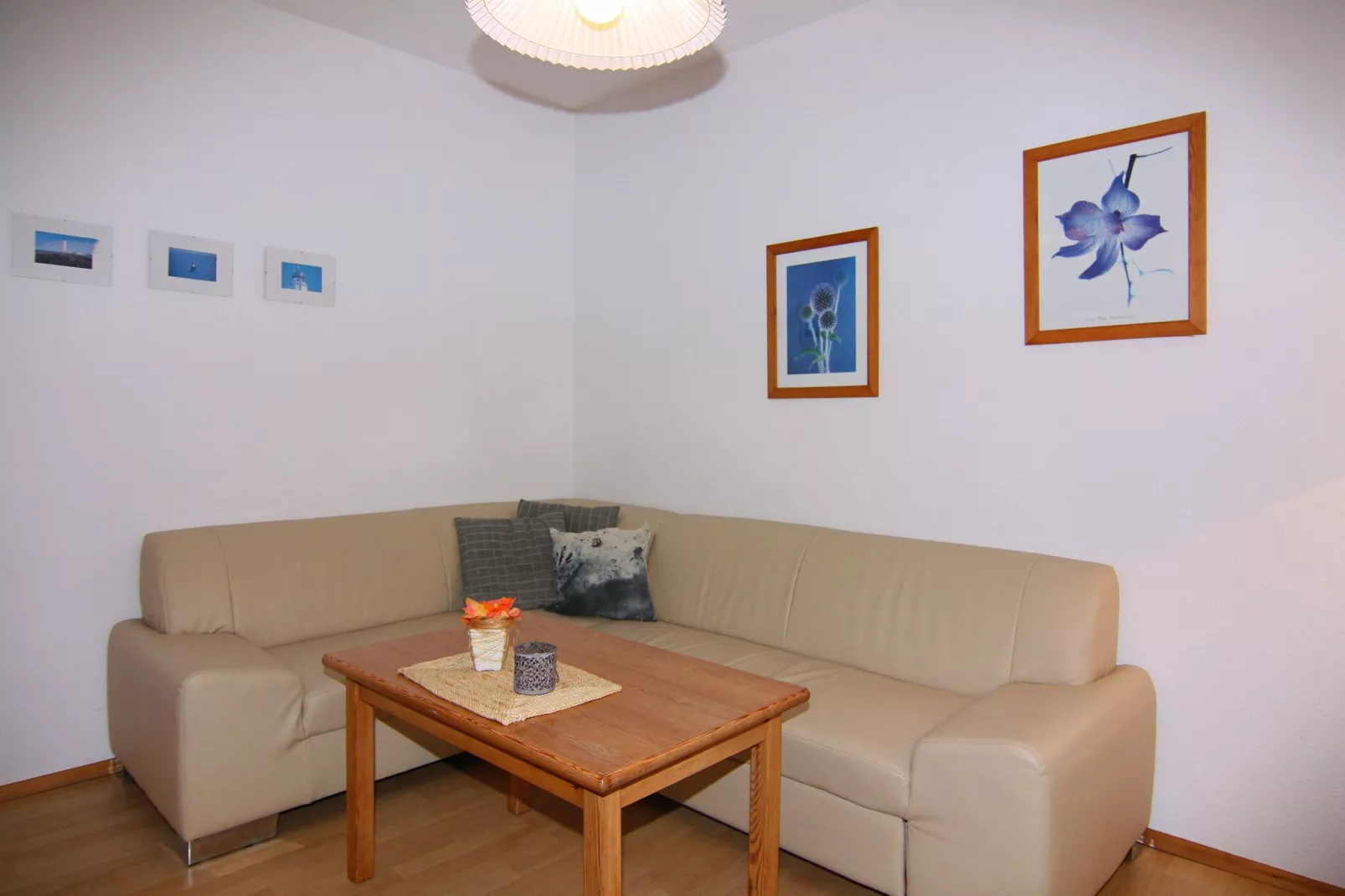 2-Raum App / 48 qm / L36 EG rechts-Living room