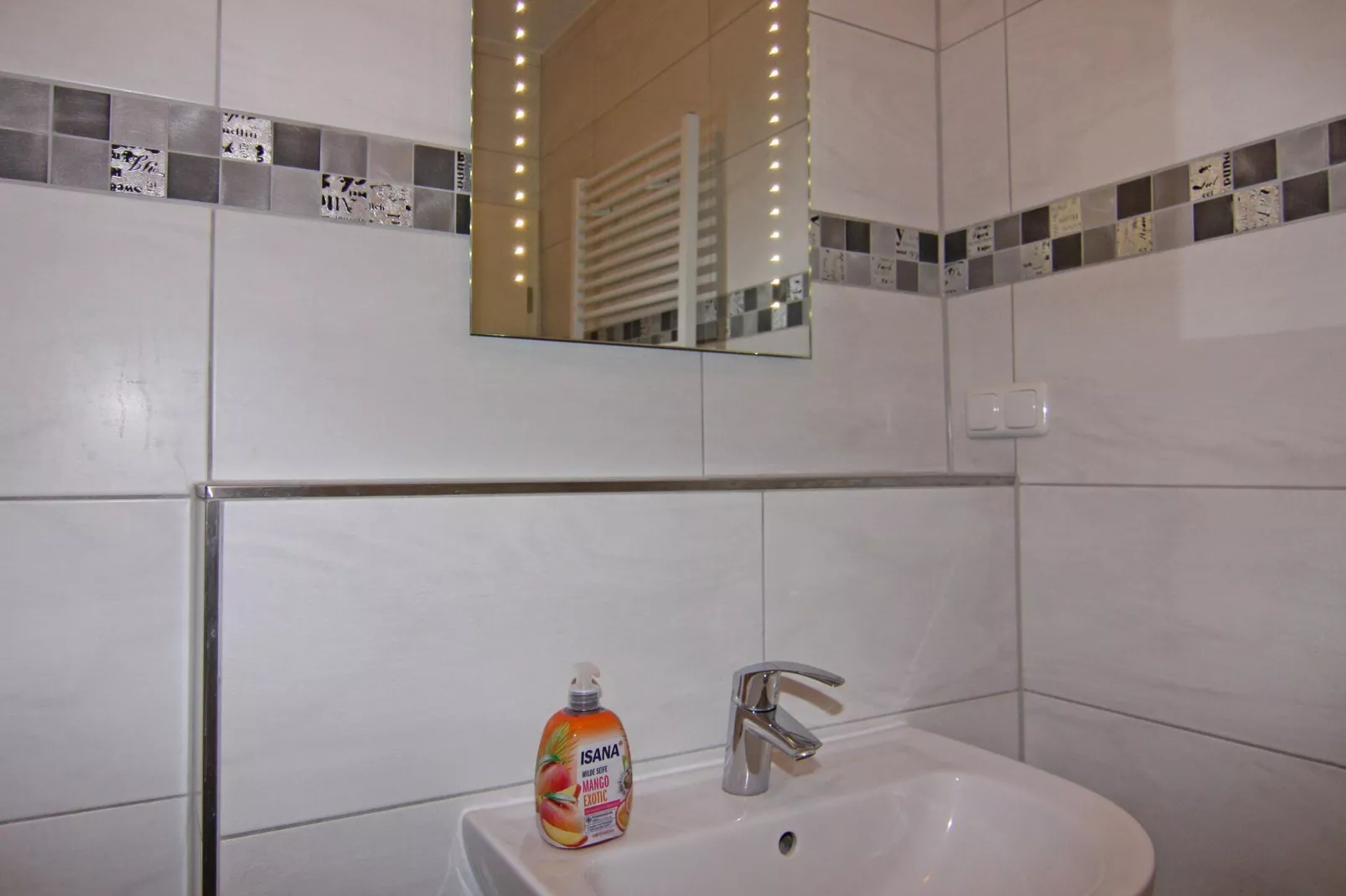 2-Raum App / 48 qm / L36 EG rechts-Bathroom